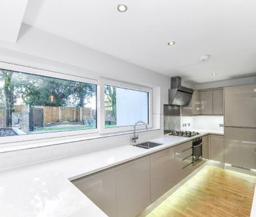 6 Bed Detached House, Elm Bank, NG3 - Photo 6