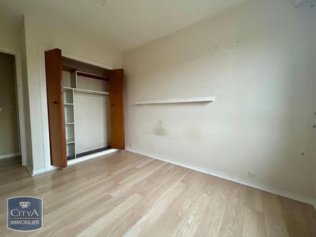 Location Appartement 3 pièces 76m² VERSAILLES 78000 - Photo 4