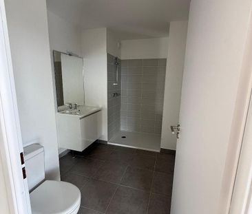 Location Appartement 1 pièce 32m² BORDEAUX 33100 - Photo 3