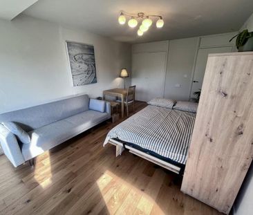 Edit Mon–Fri Double Room, Studio Feel with Private Balcony in Notti... - Photo 2