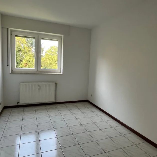 Attraktive, helle 3-Zi.-Wohnung mit Balkon und Aufzug! - Foto 1