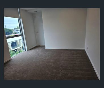 Modern 1-Bedroom Apartment. Two Swimming Pools, Gym, Sauna, Steam R... - Photo 4