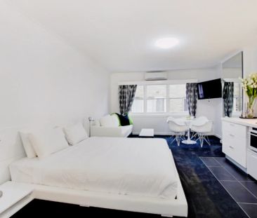 Charming studio near South Yarra train station - Photo 4