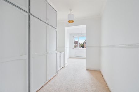 To Let 3 Bed House - Semi-Detached - Photo 4