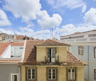Room in a shared 4-bedroom apartment for rent in Lisbon. - Foto 2