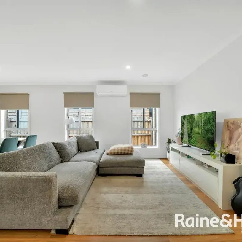 4 Bedroom Home with a Comfort and Modern Lifestyle - Photo 1