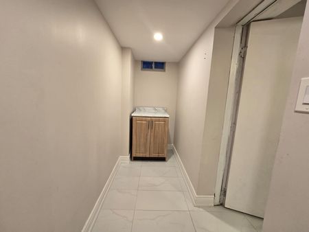 For Lease - 72 Starhill Crescent, Brampton, Ontario - Photo 4