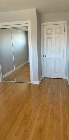 Condo for rent - Photo 1