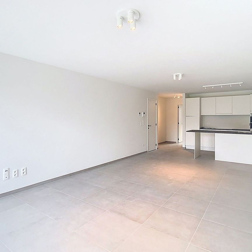 Appartement te huur - Photo 1