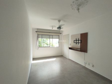 Apartamento com 1 quarto e 38m² para alugar em Jardim Planalto, Porto Alegre. - Photo 2