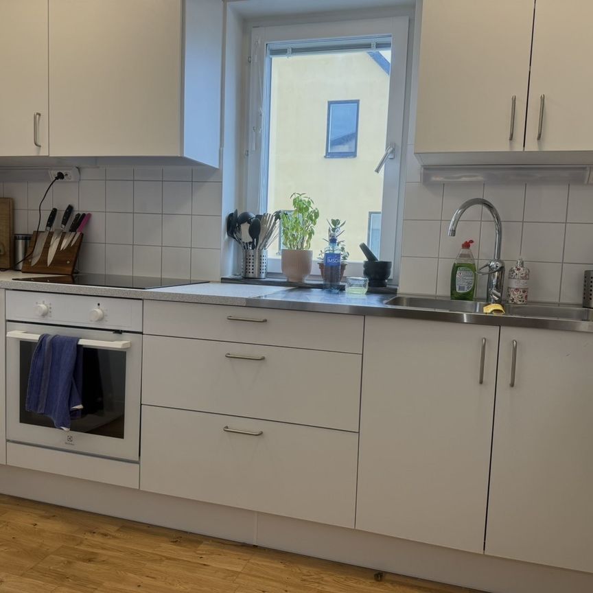 Ormbackavägen, Järfälla - Foto 1