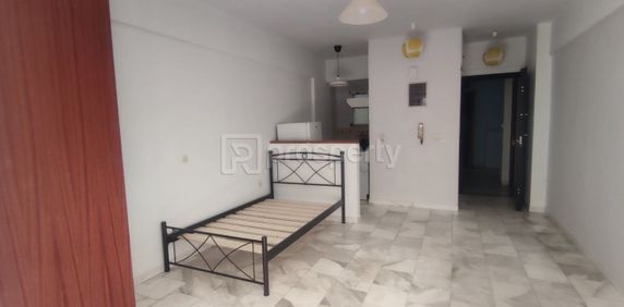 Studio/Γκαρσονιέρα για ενοικίαση Αγία Σοφία (Πάτρα) - Photo 2