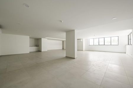 2 Bedroom Apartment with parking, Miraflores, Oeiras - Photo 5
