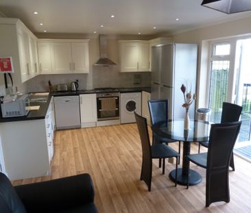 Oak Street 4 - Photo 2