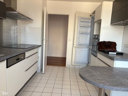 SAINT-MARC, GRAND T3 ASCENSEUR PARKING TERRASSE - Photo 5