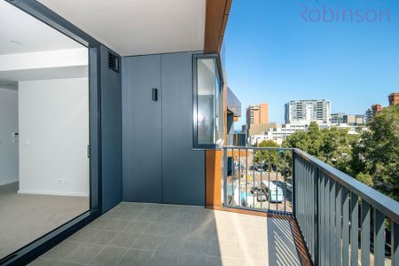 Air-conditioned apartment in choice city location close top Newcastle Beach. - Photo 5