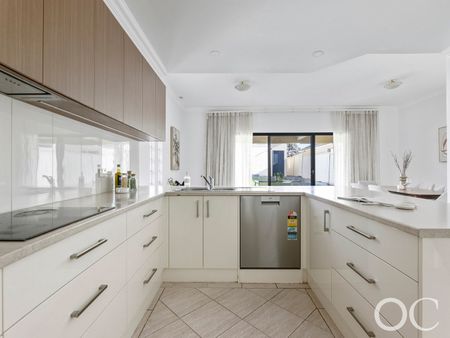 Open the Door to Spacious, Sunlit Townhouse Living in Campbelltown - Photo 2