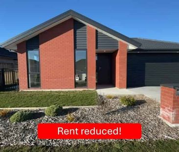 Beautiful Family Home in West Faringdon - Photo 2