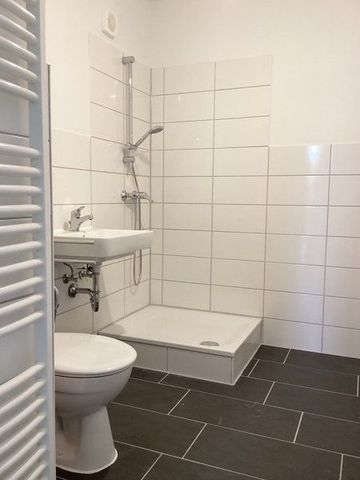 Perfekt für uns - Gut geschnittene 3-Zimmer-Wohnung mit Balkon - Photo 4