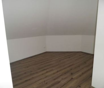 3 Raum Dachgeschosswohnung Zwickau Marienthal ab 01.11.2024 zu vermieten - Foto 3