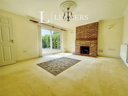 5 bedroom detached house to rent - Photo 1