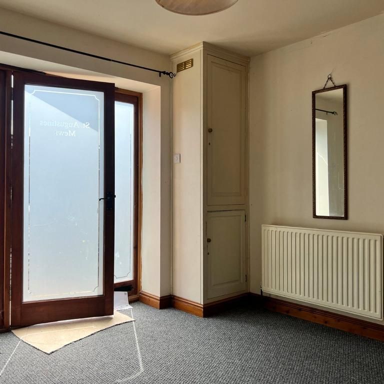 2 bedroom end of terrace house to rent - Photo 1