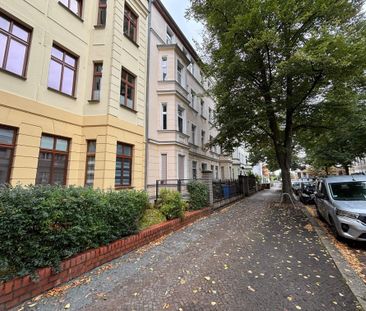 Helle 2-Raum-Wohnung mit großem Balkon in Stadtfeld Ost - Photo 4