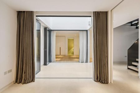 4 bedroom terraced house to rent - Photo 4