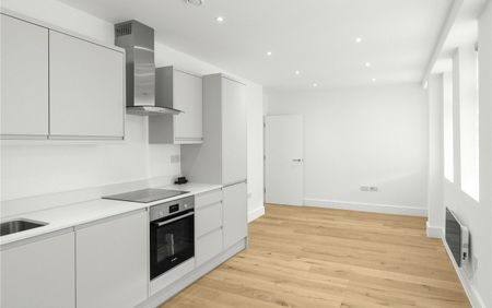 London Road, Sittingbourne, Kent, ME10 - Photo 4