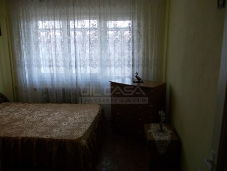 AP 2CSD de inchiriat in Podu Ros, mobilat, utilat, 200 euro + garantie - Fotografie 2