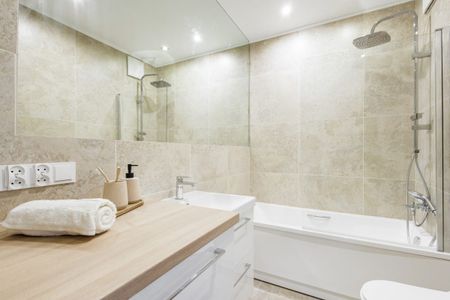 Biznesowa dzielnica | Giełdowa | Metro | Rondo ONZ 86 m² - Photo 2