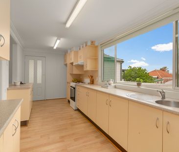 12 Abel Street, Mayfield NSW 2304 - House For Rent | Domain - Photo 4