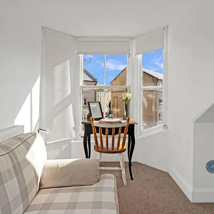 3 bedroom maisonette to rent - Photo 1