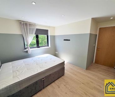 Apt 60 Titanic Walk, 3 Ballymacarrett Road, Belfast, BT4 1BT - Photo 1