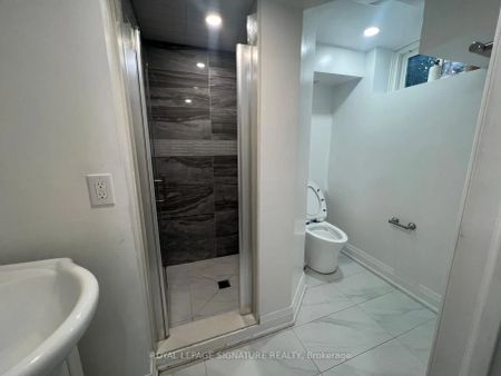 552 Monteith Avenue S #Bsmnt - Photo 5