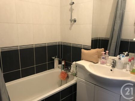 Location Appartement 3 pièces 61m² CLERMONT FERRAND 63100 - Photo 4