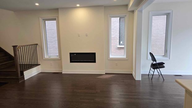 Upper level 4 bedroom home for rent Barrie/Springwater - Photo 1