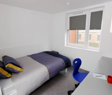 Enhanced En-Suite - Photo 2