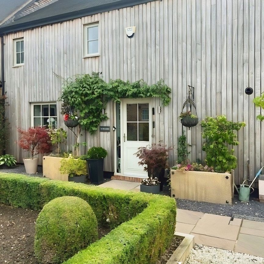 3 bedroom mid-terrace to rent Snape Barns, Snape Hall Lane, CW2 - Photo 1