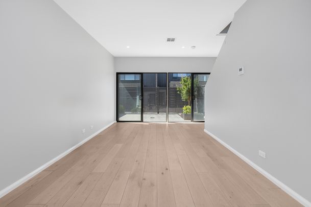 72/67 Negus Crescent, Watson ACT 2602 - Townhouse For Rent | Domain - Photo 1