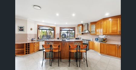 Grand Family Living on 2.5 Acres - Photo 3