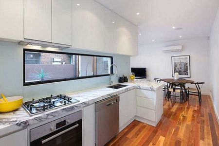 300 Lennox Street, Richmond VIC 3121 - House For Rent | Domain - Photo 5