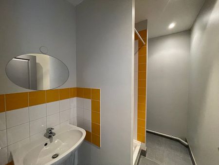 Location Appartement 2 pièces 34m² - Photo 3