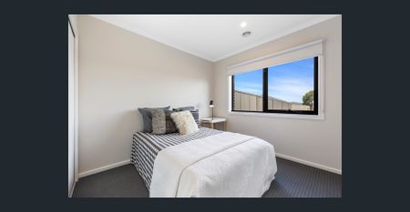 Conveniently located in the heart of Delacombe! - Photo 3