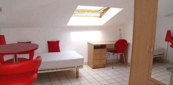 Location Appartement 1 pièce 11m² VALENCE 26000 - Photo 2