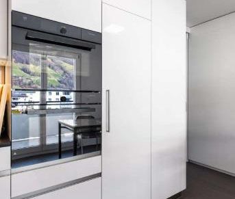Schöne 5.5-Zimmer-Wohnung mit hochwertigem Ausbaustandard in Brunnen - Foto 4