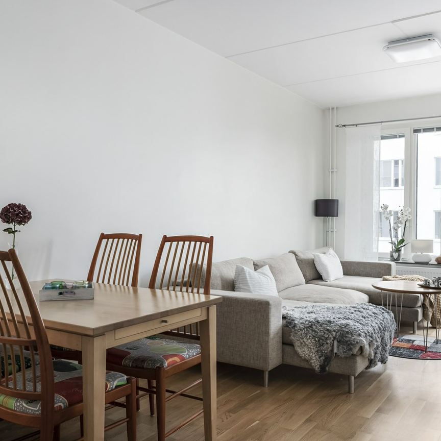 Vallagränd, Handen - Photo 1