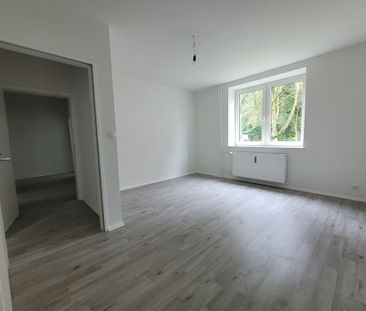 Frisch für sie renoviert! – 3-Zimmer-Wohnung im EG - Photo 3