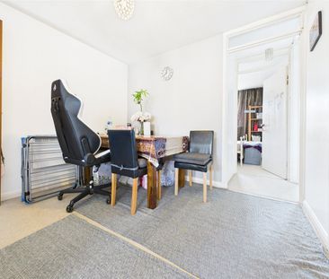 Harvesters Close, Isleworth, Middlesex, TW7 - Photo 1