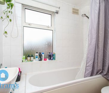 4 bed Semi-Detached House for Rent - Photo 3